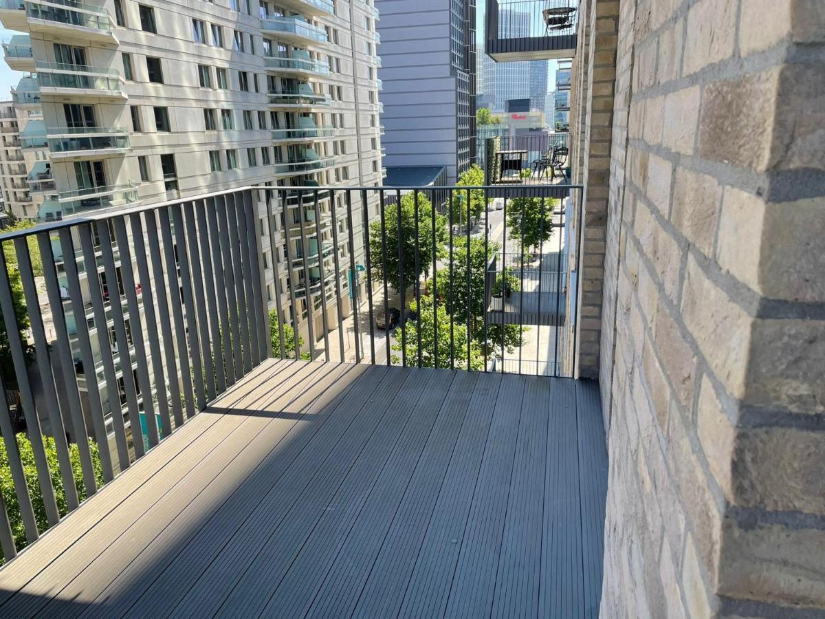 Ellie N Conys 3 Bedroom Apartment With 2 Bathrooms, An Ensuite, Kitchen And Balcony In Stratford Westfield London Exterior photo